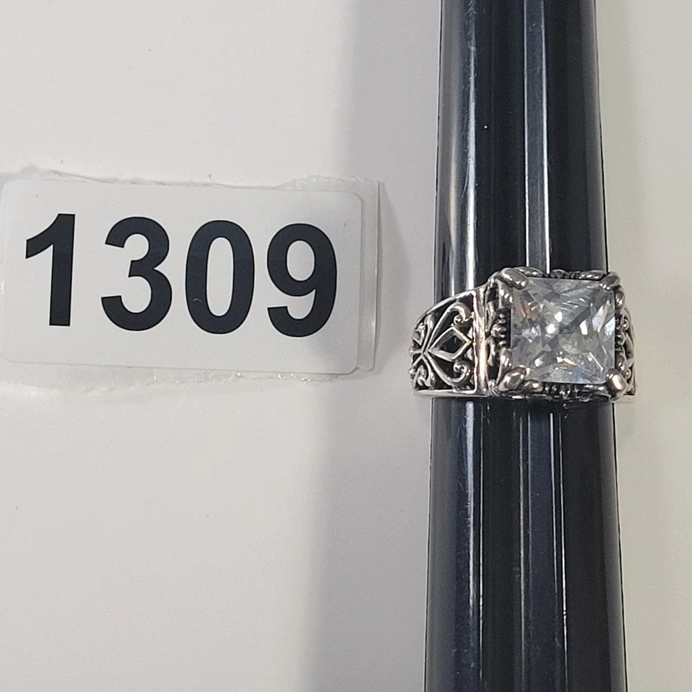Sterling Silver Gothic Ring Size 7.75 Large Princess Cut Glass Statement‎ Ring